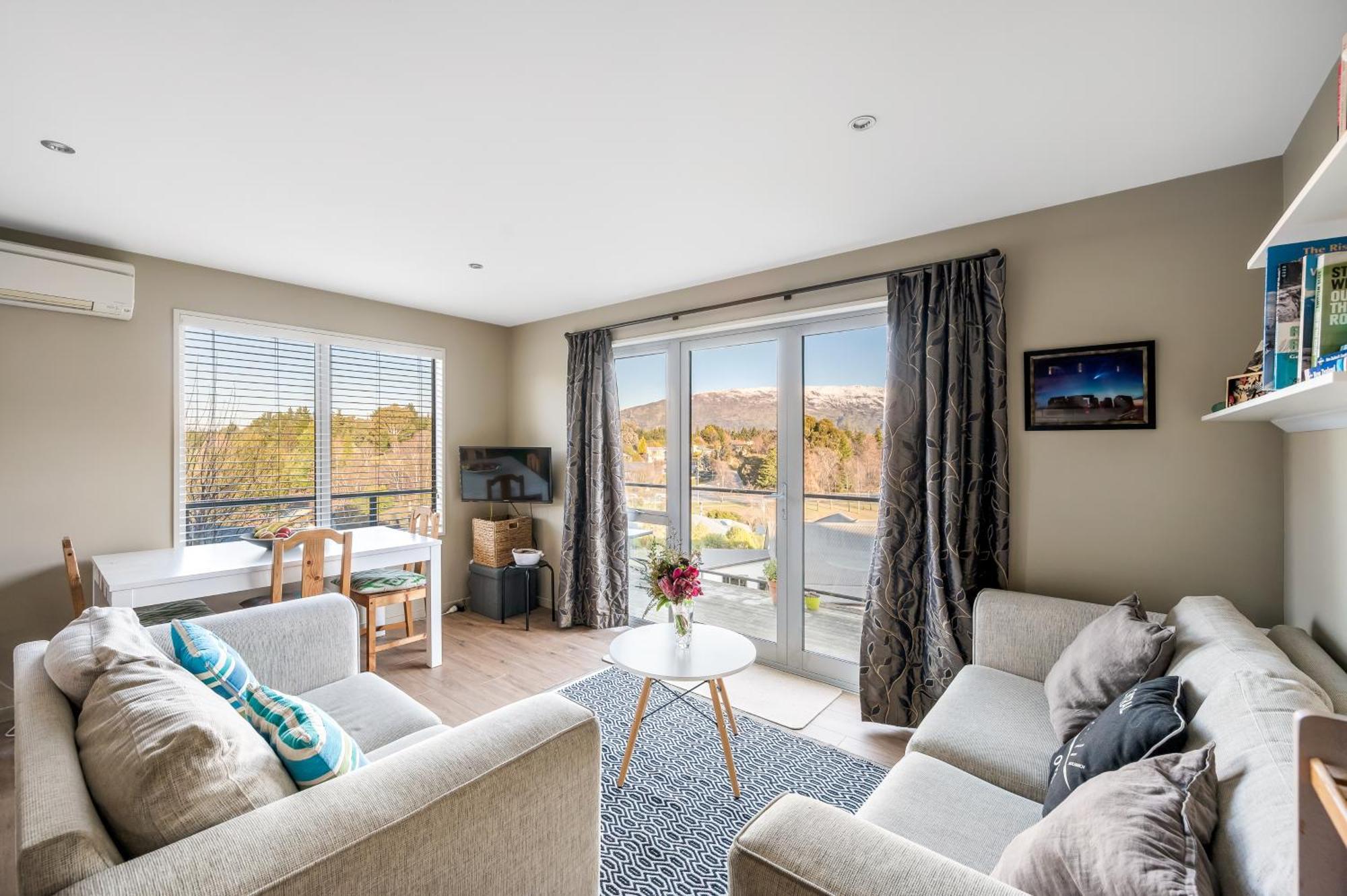 Criffel Garden Apartment Wanaka Exterior photo